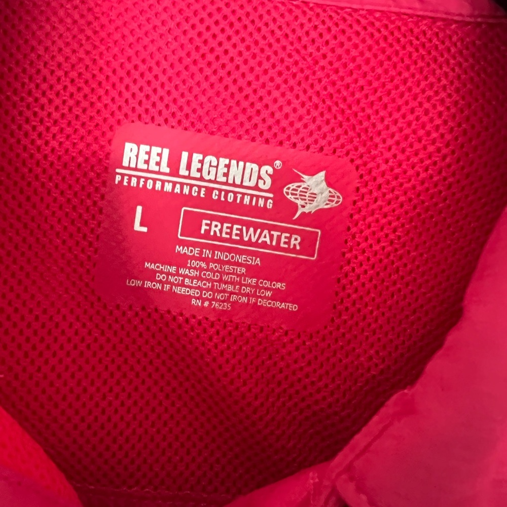 Reel Legends Fuchsia Sleeveless Button-Down Shirt - Picture 2 of 5